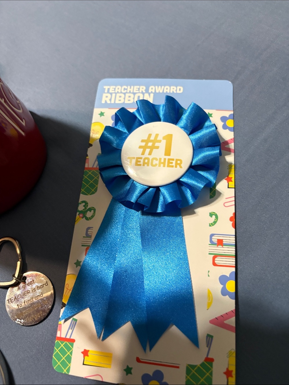 Teacher bundle has Ceramic Apple/yellow Pencil Lid on a cup, candle and jewelry - Picture 5 of 15